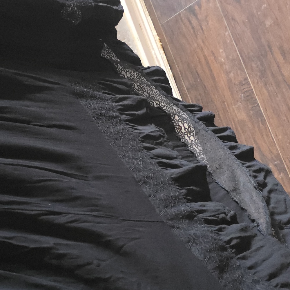 Torrid Maxi Gauze Lace Inset Hi-Low Dress – Deep Black | Size 4 - Picture 7 of 14